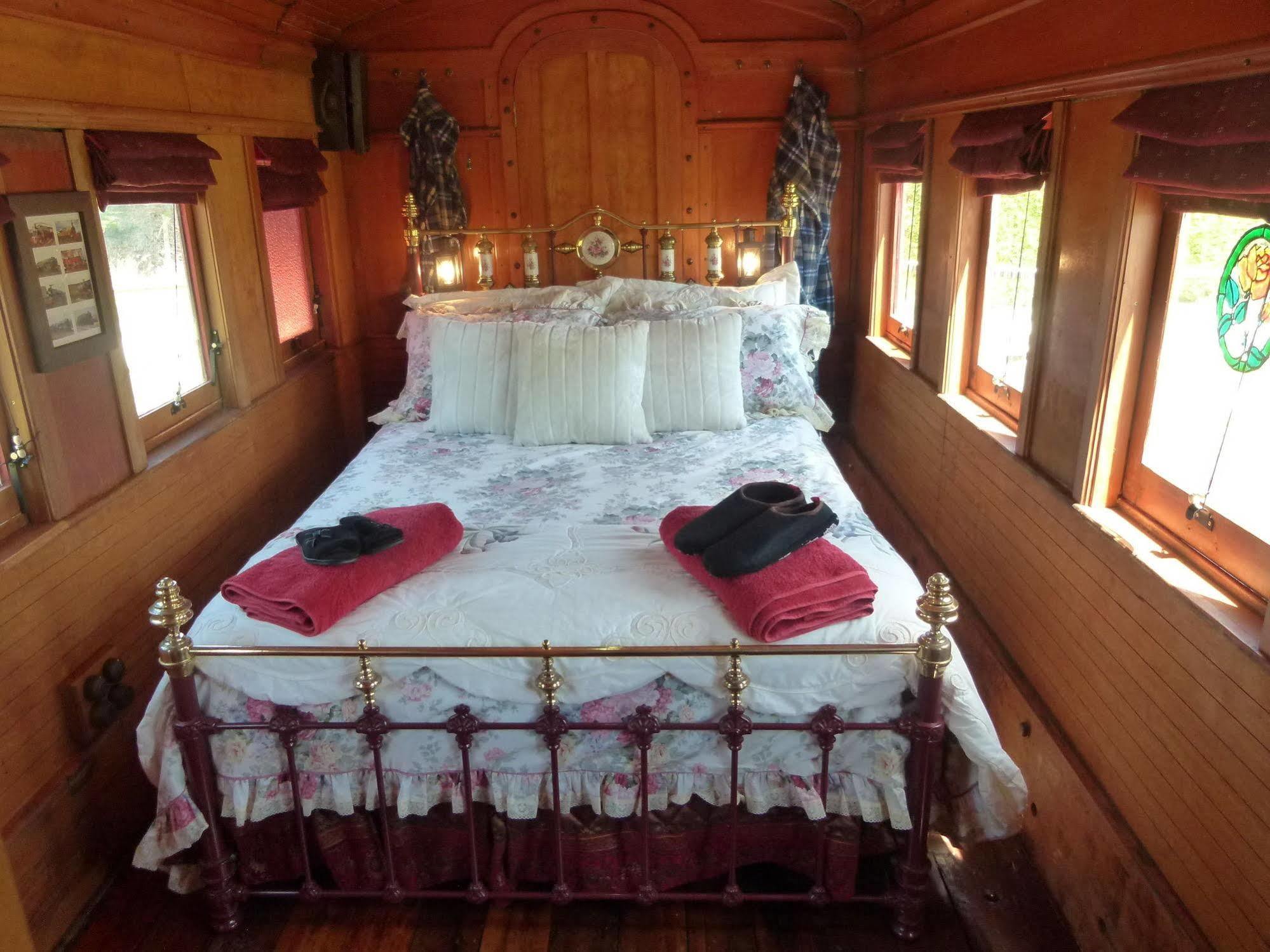 Wacky Stays - Unique Farm-Stay Glamping Rentals, Free Animal Feeding Tours Kaikoura Exterior foto